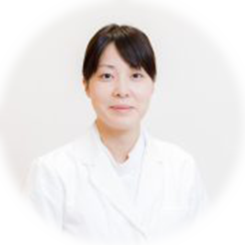 西出 友美子